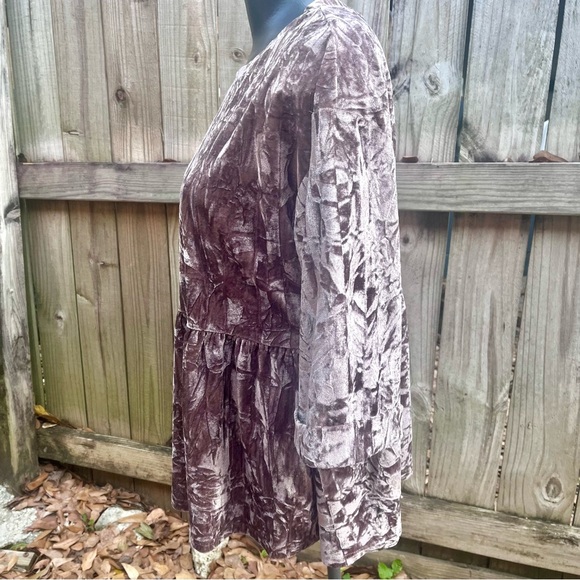 She + Sky Velour Top for Ladies; Size Small - Picture 4 of 7